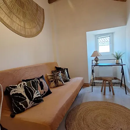 La Tete Dans Les Etoiles *