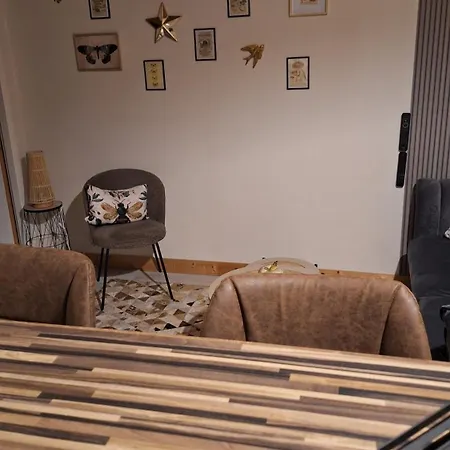 La Tete Dans Les Etoiles * Ruffec (Charente)